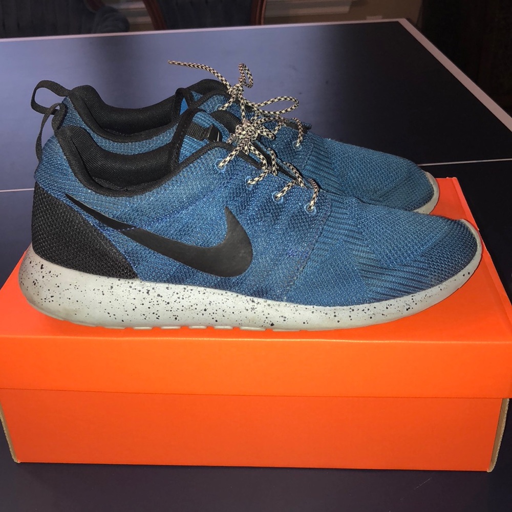 Nike Roshe Run flyknit custom
